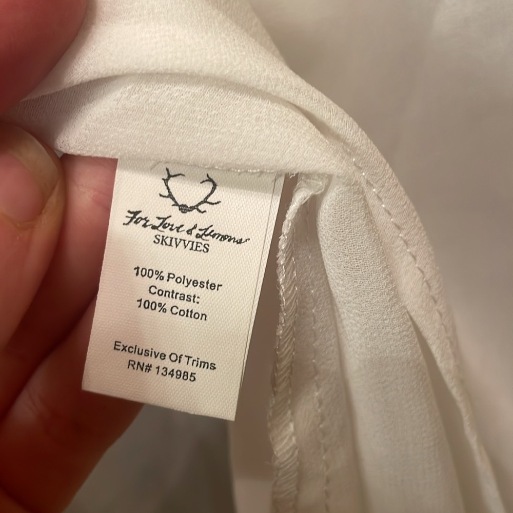For Love and Lemons Robe NWOT - Picture 3 of 4